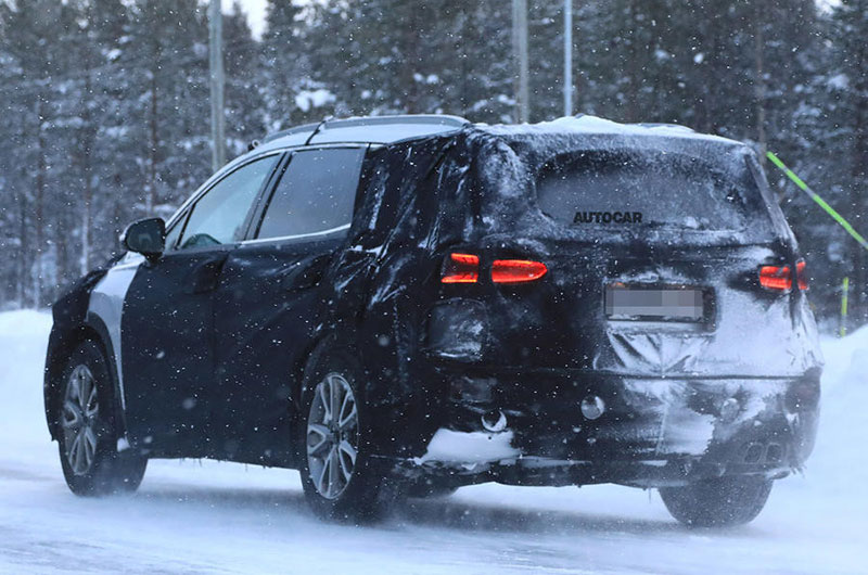 Lộ diện Hyundai Santa Fe 2018 với thiết kế hoàn toàn mới